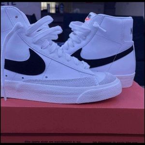 Nike women’s 7.5 mid Blazer 77